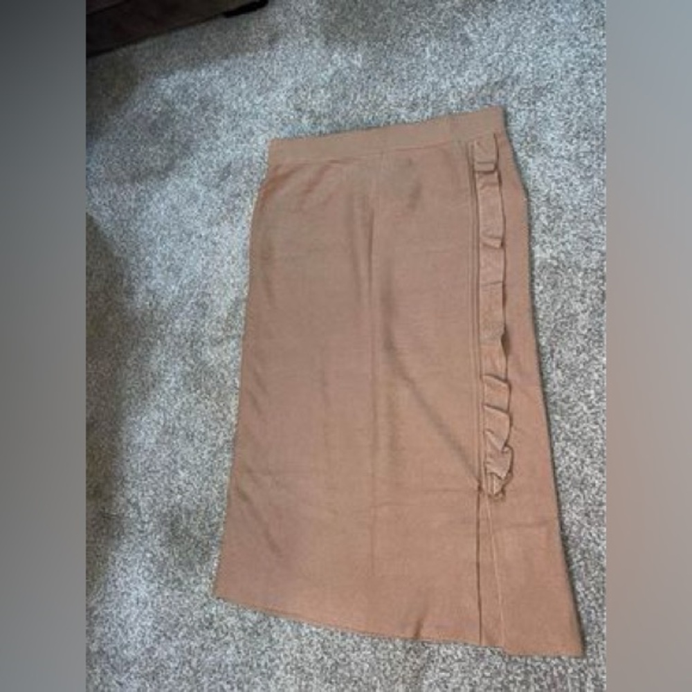Midi pencil skirt